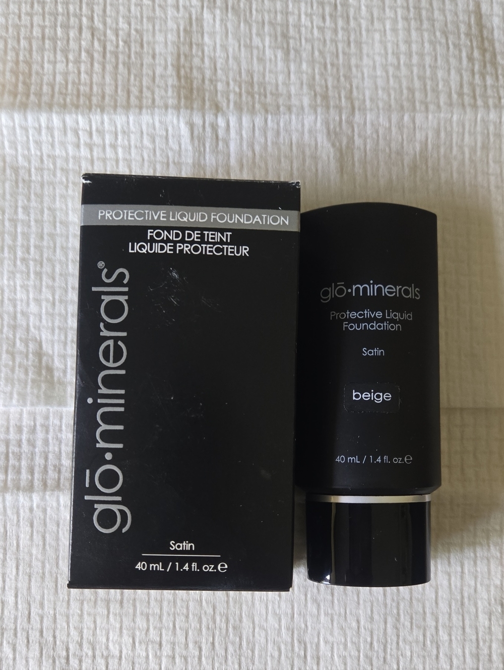 Gl9 Skin Beaity ( Glo Minerals) Protective Liquid Foundation Satin - Beige
